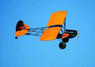 Legend Hobby Savage Bobber Fly your adventure with this light sport plane